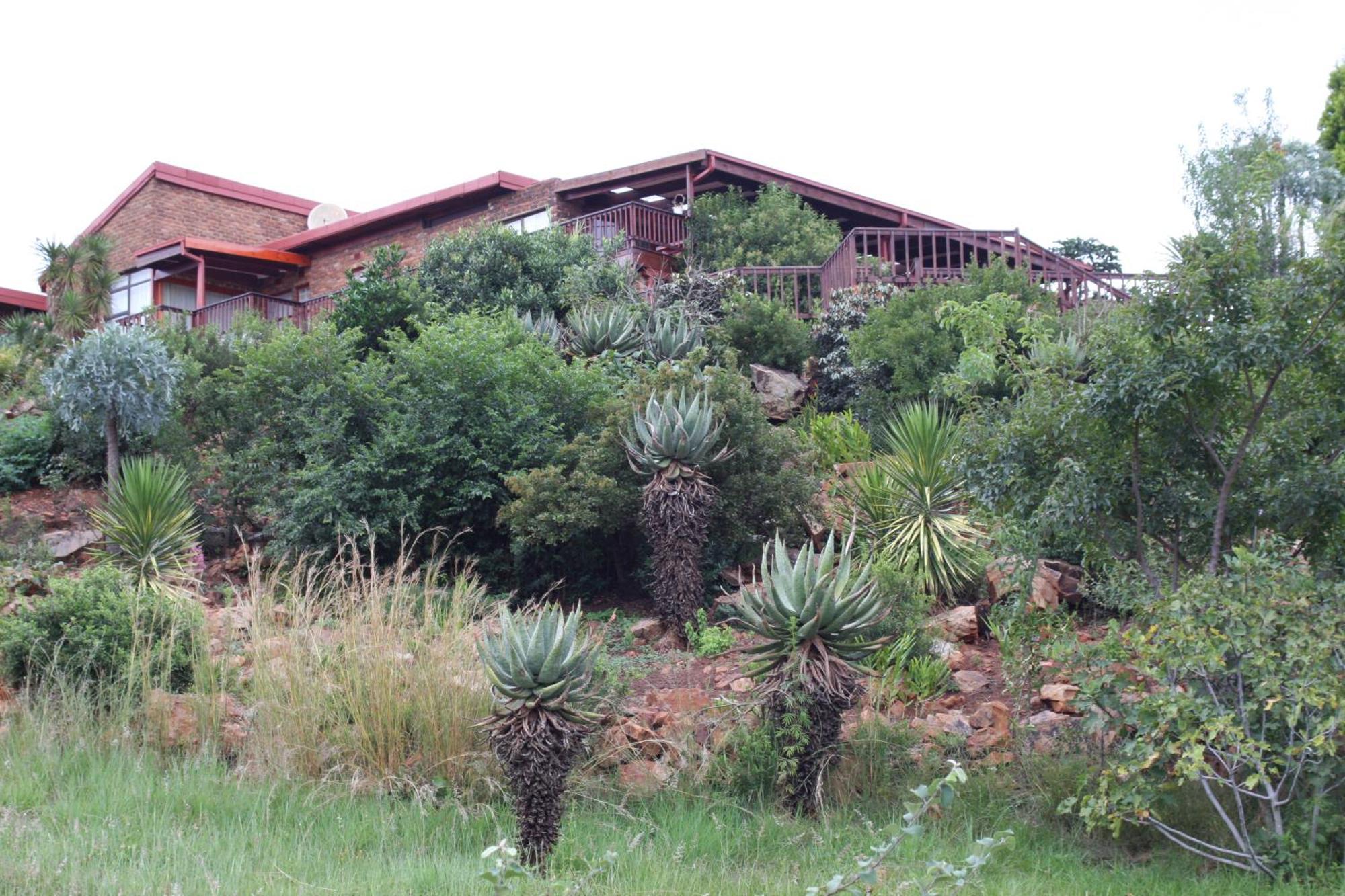 Acra-Retreat Mountain View Lodge Waterval Boven Exterior photo